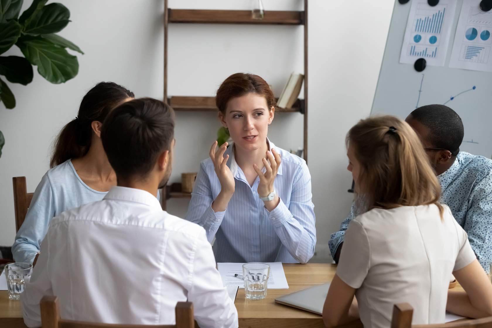 Remplacer les expressions nuisibles par un langage inclusif